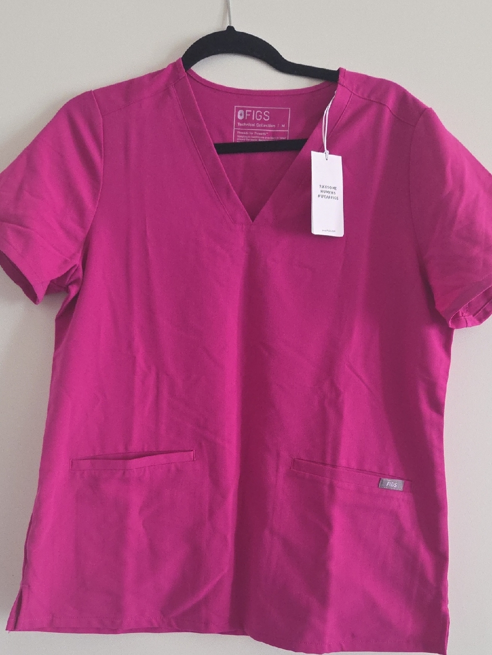 Figs Women's V-Neck Scrub Top - Fuchsia